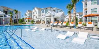 Middle Sound West Apartments Gallery 17