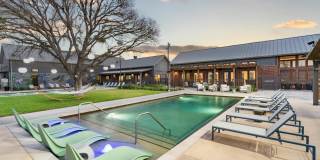 Modera McKinney Ridge Gallery 12