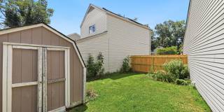Beautifully maintained 3 bedroom, 2.5 bathroom home for rent in the heart of central Virginia Beach! Gallery 39