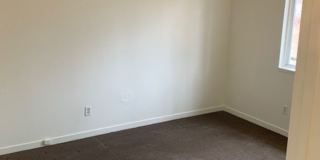 1114 Dunham SE Gallery 7