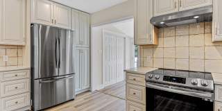 42 Forsythe St Gallery 8