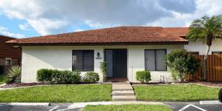 1420 Park Shore Circle 1420 Park Shore Circle Gallery 1