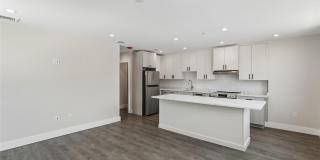 780 New York Avenue Gallery 15