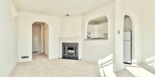 Stellar Location In Marina Top Floor 1 Bedroom / 1 Bath & Washer/Dryer Stellar Location In Marina Top Floor 1 Bedroom / 1 Bath & Washer/Dryer Gallery 5