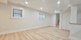 4314 North Damen Avenue Gallery 9