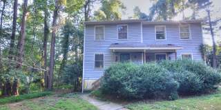 Walk to Downtown Carrboro From This End Unit Townhome! Gallery 1