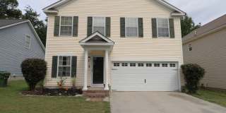 Beautifully Updated 4-Bedroom Home in Lake Carolina with Screened Porch & Loft Gallery 1