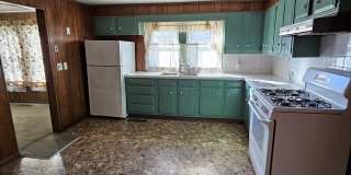 8444 Hickman Road Gallery 1