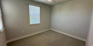 Stunning 4 Bedroom, 3 Bath Mountain House Home Gallery 25