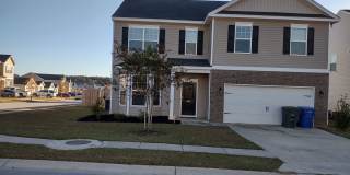 Fabulous Four Bedroom Home in Southeast Columbia! Gallery 1