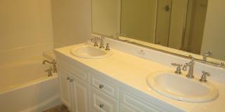 Exquisite 3 Bed 2.5 Bath Two Story Condo, Gated Complex, South Coast Metro Gallery 17