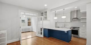 Glover Park Townhome | 4 Bed | 3.5 Bath | 2,500 Sf | Large Front Porch & Fenced-In Backyard w/ Deck Gallery 5