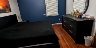 1202 Douglas Ave Gallery 12