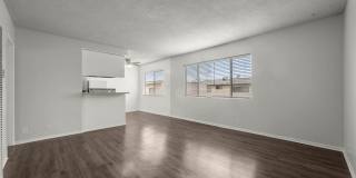 814 Victor Ave Gallery 13