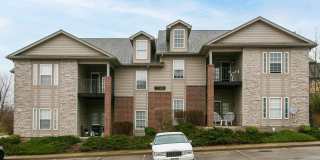 2 bedroom/ 2 bath Woods of St Andrews condo available for rent in 40214 -  $1,200/month Gallery 1