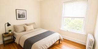 737 Hinman Gallery 4