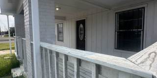 3BR/2BA Home with Covered Porch & Expansive Lot Gallery 7