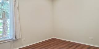 720 Country Lane S Gallery 16