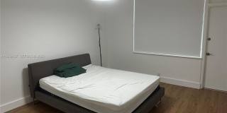 10210 Collins Ave Gallery 13