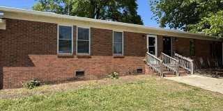 19612 Oak Street Gallery 1