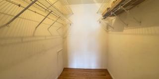 5482 CEDAR LN #B-2 Gallery 8