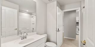 Charleston Place #2291 Gallery 25