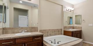 Spacious Townhome in Cherry Creek School District Gallery 21