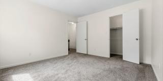Fully Repainted 2be/1.5ba Duplex With Easy Access To The Highway Gallery 15