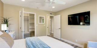1591 Pegasus Gallery 52