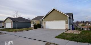 FENCED BACKYARD, CLOSE TO FT. RILEY! Gallery 3
