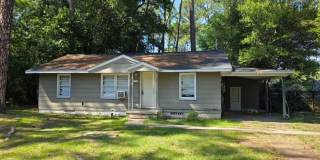 Charming Single Family Home Gallery 1