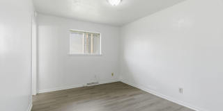 1017 W Washita Street Gallery 11