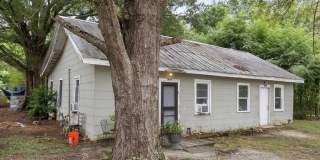 103 North Bell Street Gallery 1