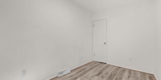 Lovely 3 Bedroom 2 Bathroom Rowhome for Rent Gallery 13