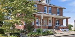 564 Washington Avenue Gallery 1