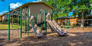 Nob Hill Apartments Gallery 13