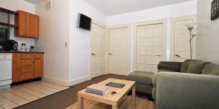 Fabulous Apt Near BU Campus!  $500 Rebate Avail!  Ht / HW Included!  Laundry Available Gallery 1