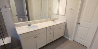 Elegant 2-Story Condo with Dual Primary Suites and Modern Upgrades! Gallery 27