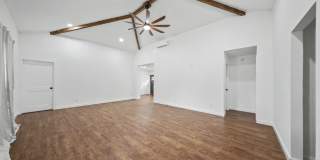 913 Estelle Ave Gallery 8