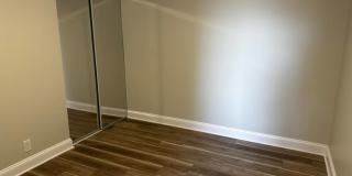 The Evelyn Gallery 8