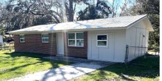 138 NE ALPHA TERRACE Gallery 1