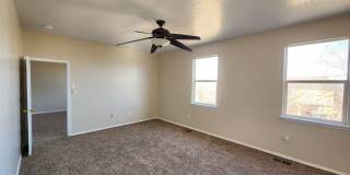 Amazing, Large 3 Bedroom Home in Southwest Albuquerque. Refrigerated Air, 2 Car Garage Gallery 21
