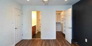 Everyday conveniences are all just moments away, offering the perfect balance of comfort, convenience, and vibrant neighborhood living. Gallery 24