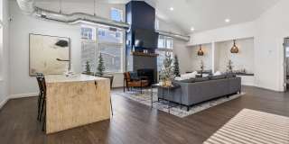 Sawyer Pointe Gallery 13