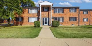 Oakland Mall Gallery 1