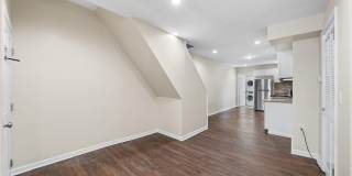 2003 S 7TH Street Gallery 2