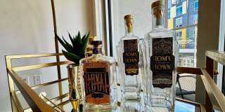 1914 Main St Gallery 21