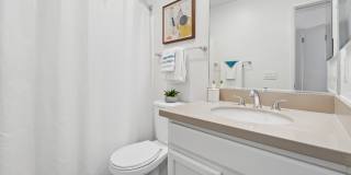 Grove Apartments Gallery 38