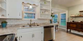 COMING SOON - Adorable Home in Lenexa Gallery 9