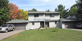 4 Bedroom, 2,5 bath Duplex Gallery 1